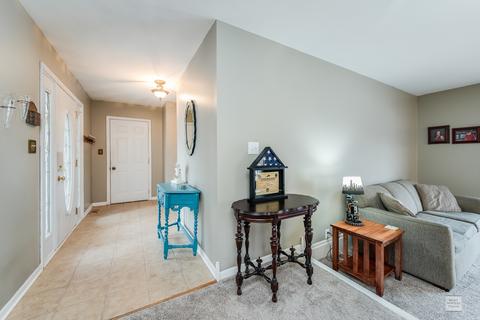 13 E Anchor Dr, Oswego, IL 60543 photo 7