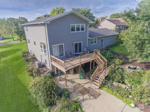 13 E Anchor Dr, Oswego, IL 60543 photo 2
