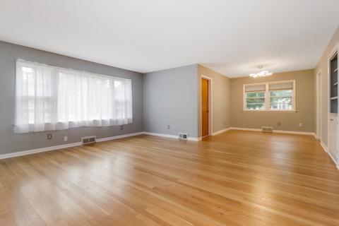 1302 E Oakland Ave, Bloomington, IL 61701 photo 15