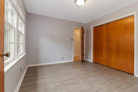 1302 E Oakland Ave, Bloomington, IL 61701 photo 23