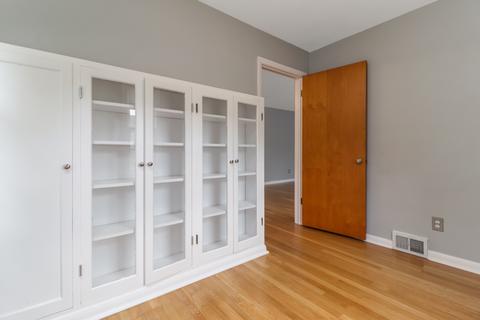 1302 E Oakland Ave, Bloomington, IL 61701 photo 25