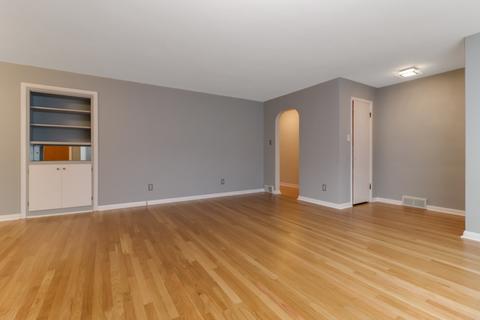1302 E Oakland Ave, Bloomington, IL 61701 photo 14