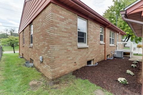 1302 E Oakland Ave, Bloomington, IL 61701 photo 37
