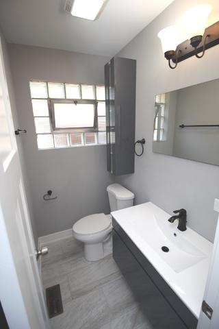 2348 E 83rd St, Chicago, IL 60617 photo 16