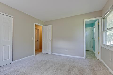4812 Willow Ln, Mchenry, IL 60050 photo 8