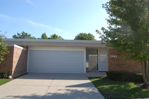 1745 Seton Rd, Northbrook, IL 60062 photo 1