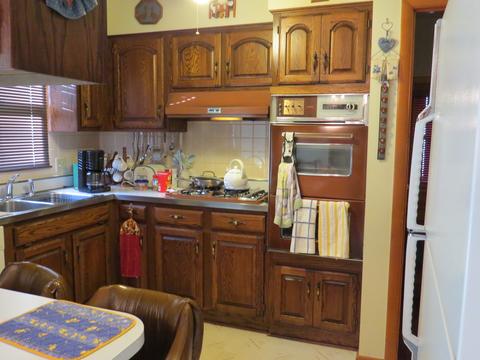 1318 Blackhawk Dr, Elgin, IL 60120 photo 5