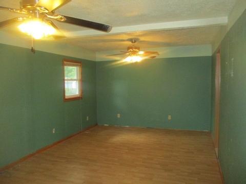 6 Waldron Ave, Kankakee, IL 60901 photo 4