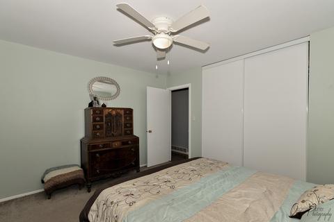 1116 Valley Stream Dr, Wheeling, IL 60090 photo 16