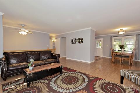 1116 Valley Stream Dr, Wheeling, IL 60090 photo 5