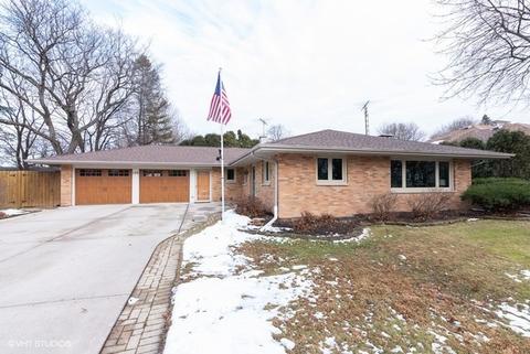 152 Kimberly Rd, East Dundee, IL 60118 photo 1