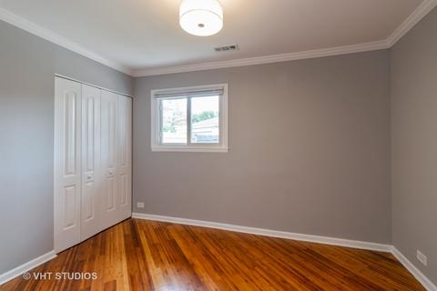 645 E Merle Ln, Wheeling, IL 60090 photo 10