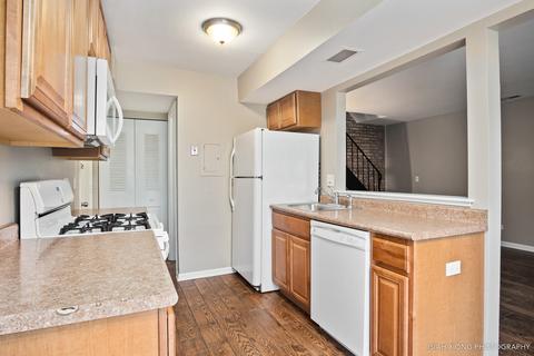 188 Robert Ct #C, Bartlett, IL 60103 photo 5