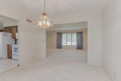 607 S Blair Dr, Normal, IL 61761 photo 9