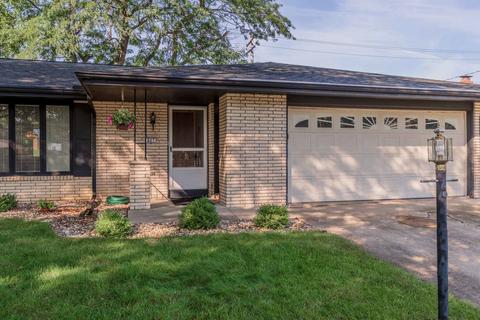 607 S Blair Dr, Normal, IL 61761 photo 2