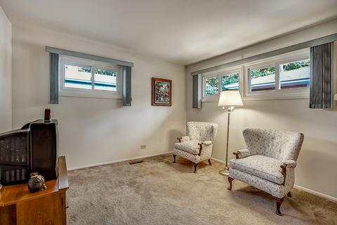 319 Brookside Cir, Wheaton, IL 60187 photo 17