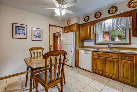 319 Brookside Cir, Wheaton, IL 60187 photo 8