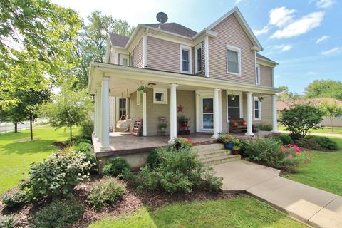 207 S Main St, Seneca, IL 61360 photo 1