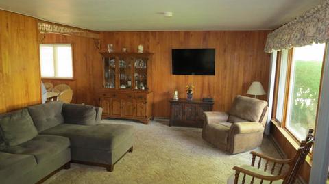 547 E 13th St, Lockport, IL 60441 photo 10