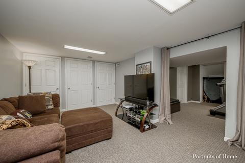 427 S Wright St, Naperville, IL 60540 photo 28