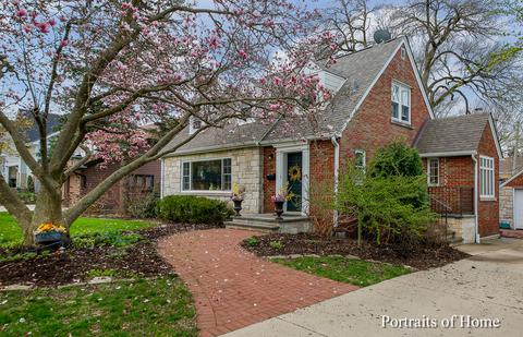 427 S Wright St, Naperville, IL 60540 photo 2