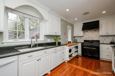 427 S Wright St, Naperville, IL 60540 photo 9