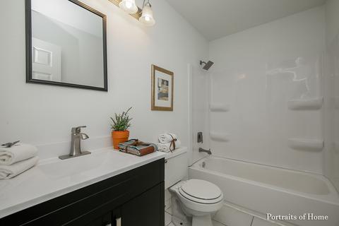 243 Apache Ct #C, Bolingbrook, IL 60440 photo 6