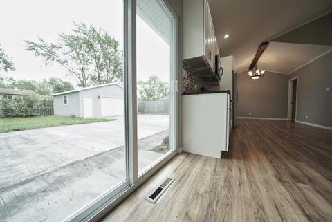 545 Western St, Hoffman Estates, IL 60169 photo 35