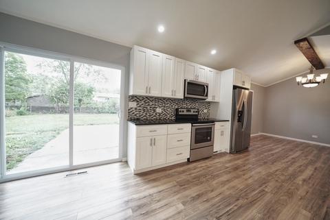 545 Western St, Hoffman Estates, IL 60169 photo 17