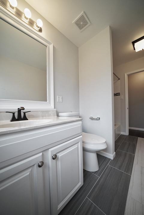 545 Western St, Hoffman Estates, IL 60169 photo 24
