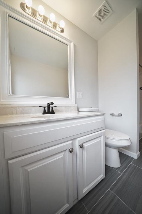545 Western St, Hoffman Estates, IL 60169 photo 23