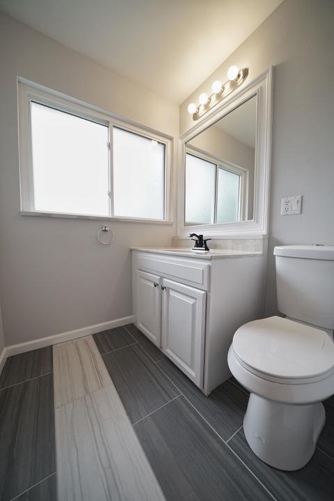 545 Western St, Hoffman Estates, IL 60169 photo 21