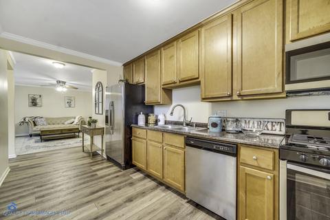 139 W Wayne Pl, Wheeling, IL 60090 photo 13