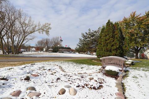 209 E Irving Park Rd #1S, Itasca, IL 60143 photo 2