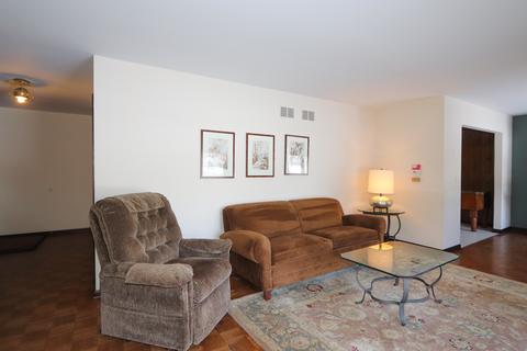 209 E Irving Park Rd #1S, Itasca, IL 60143 photo 5