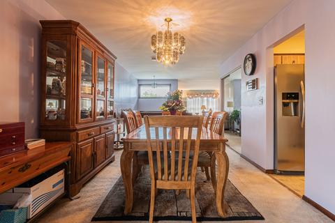 1574 Brookside Dr, Hoffman Estates, IL 60169 photo 18