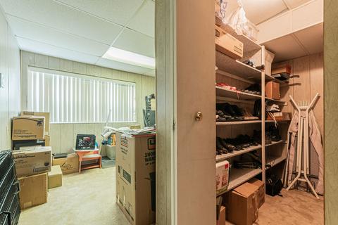 1574 Brookside Dr, Hoffman Estates, IL 60169 photo 14