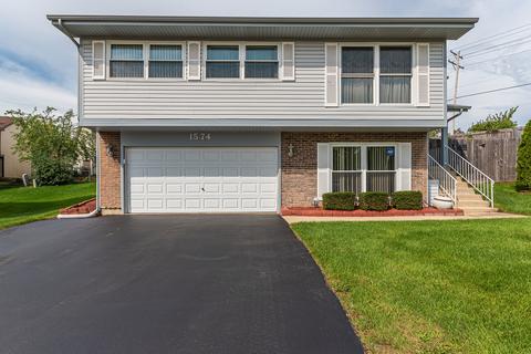 1574 Brookside Dr, Hoffman Estates, IL 60169 photo 1