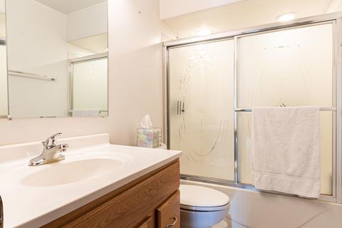 1574 Brookside Dr, Hoffman Estates, IL 60169 photo 10