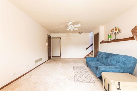1574 Brookside Dr, Hoffman Estates, IL 60169 photo 13