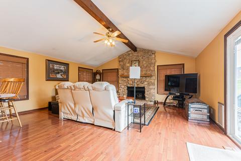 1574 Brookside Dr, Hoffman Estates, IL 60169 photo 20
