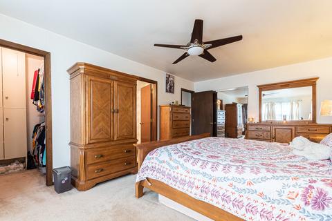 1574 Brookside Dr, Hoffman Estates, IL 60169 photo 6