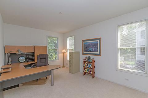1301 Bison Ln, Hoffman Estates, IL 60192 photo 16