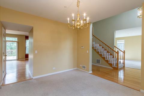 1301 Bison Ln, Hoffman Estates, IL 60192 photo 7
