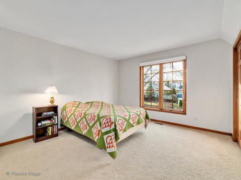 1402 Glencoe St, Wheaton, IL 60187 photo 22