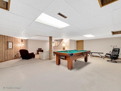 1402 Glencoe St, Wheaton, IL 60187 photo 23