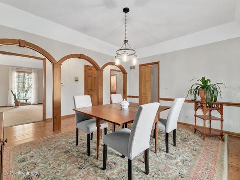 1402 Glencoe St, Wheaton, IL 60187 photo 6