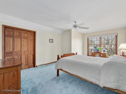 1402 Glencoe St, Wheaton, IL 60187 photo 21