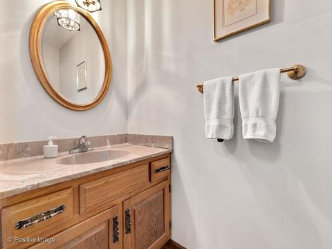 1402 Glencoe St, Wheaton, IL 60187 photo 16