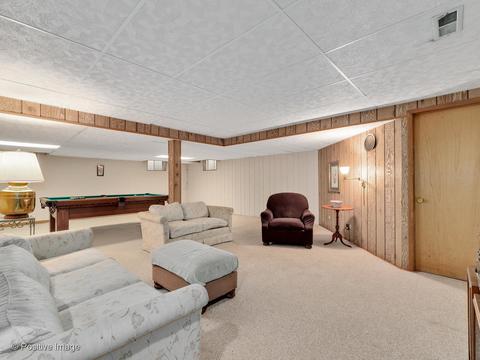 1402 Glencoe St, Wheaton, IL 60187 photo 24